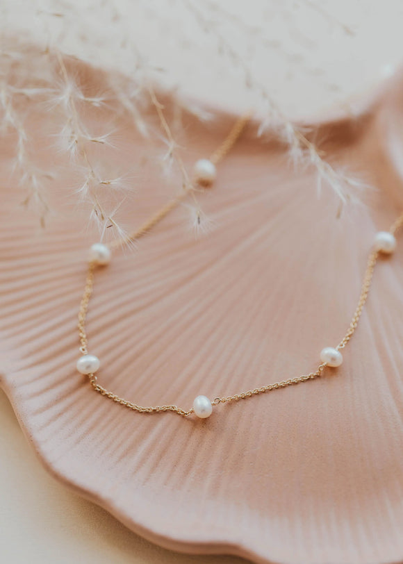 Hello Adorn Pearl Choker