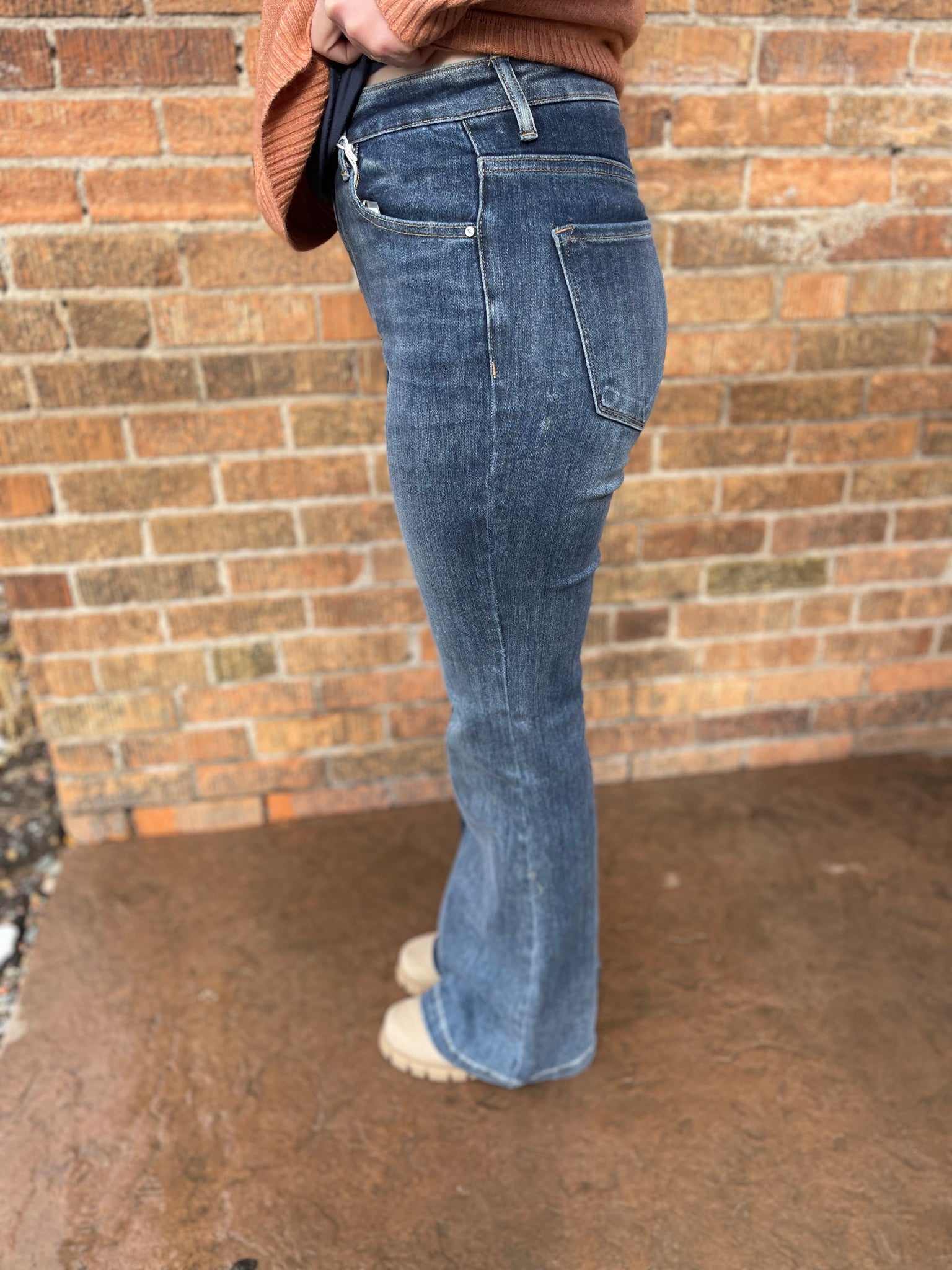 Risen High Rise Relaxed Straight Jeans – Two Sisters Boutique